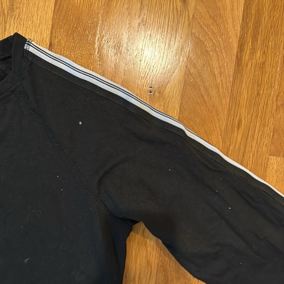 Black Long-Sleeve Shirt - Picture 3 of 4